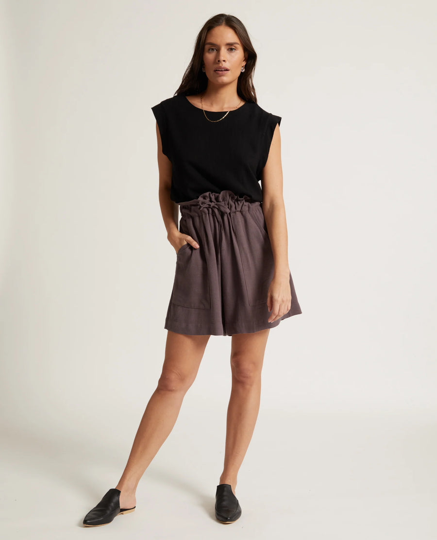 Sitting Pretty: Alesta Bottoms