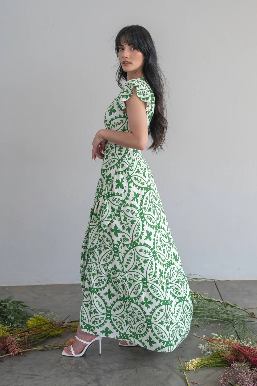 Differently: Maxi petal wrap dress – Green Arabesque