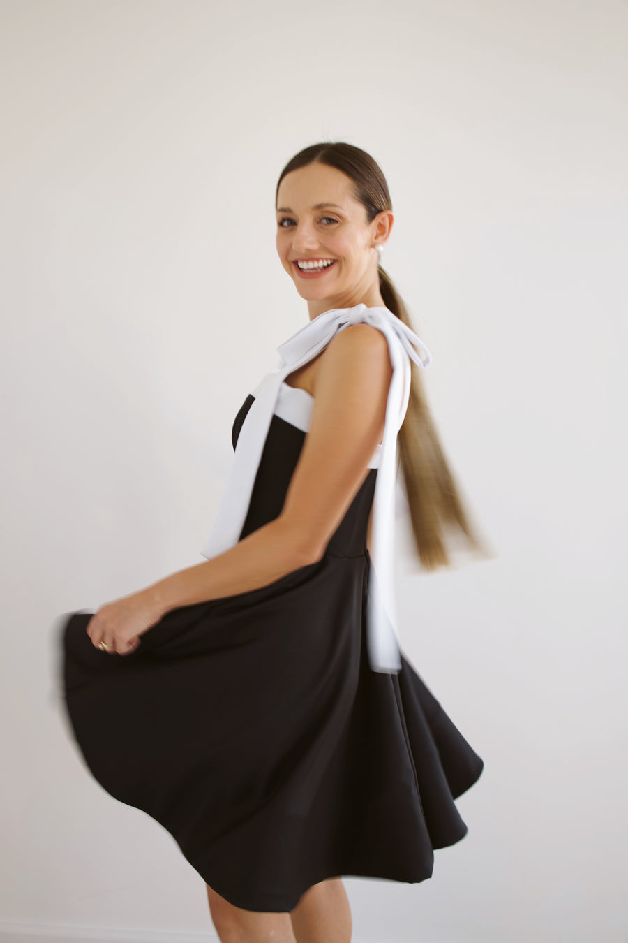 Cfisticated Dress Rental : The Black and White Alanah Dress